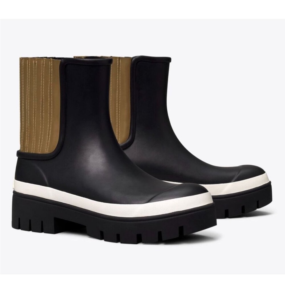 TORY BURCH Black Hurricane Rubber All
Weather Rain Ankle Boots